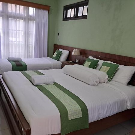 Griya Jene Homestay Syariah Ngabean Buitenkant foto